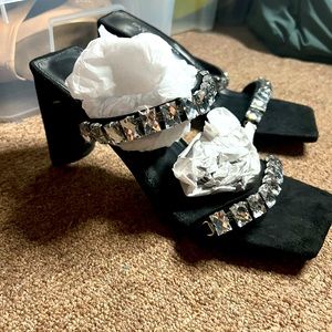 Brand new fashion nova heels size 9